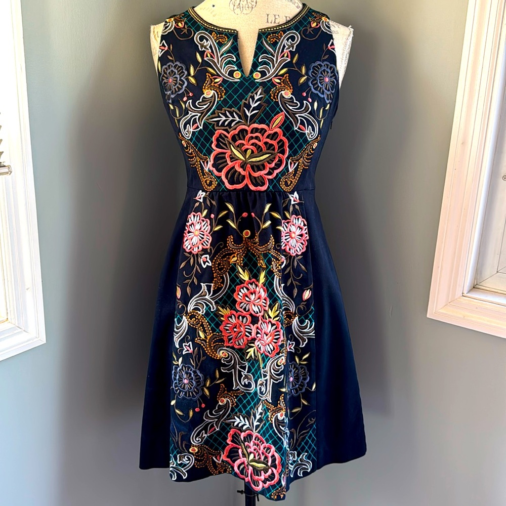 Anthropologie Moulinette Soeurs embroidered fit and flare shift dress EUC size 6 - Picture 2 of 11